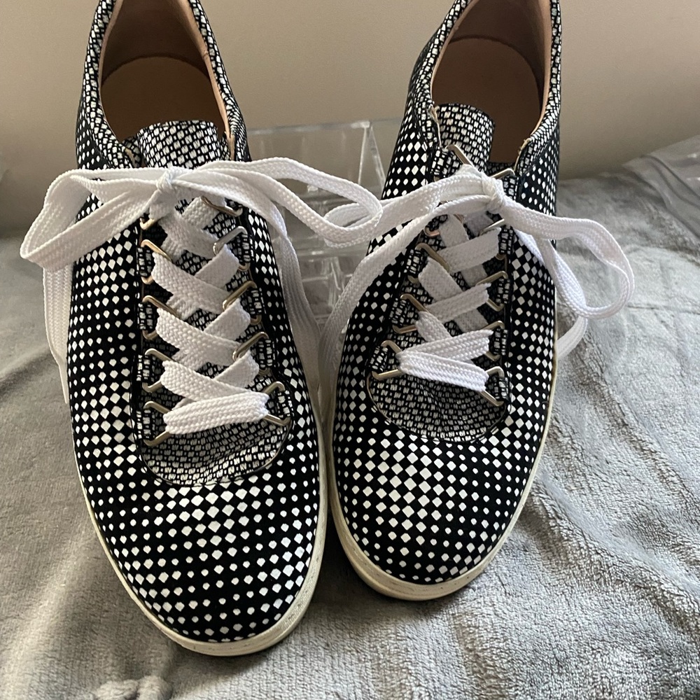 Stuart Weitzman the Gaming leather trainer sneaker